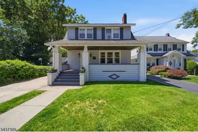 374 Diamond Bridge Ave, Hawthorne, NJ 07506 - Photo 1