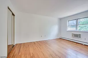 55 Gill Ln, Woodbridge Township, NJ 08830 - Photo 17