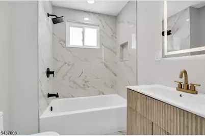 956 Adams Ave, Elizabeth, NJ 07201 - Photo 17