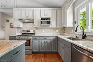 30 Manville Blvd, Bridgewater, NJ 08807 - Photo 5
