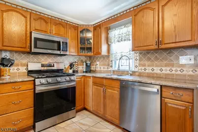 146 Giles Ave, Middlesex, NJ 08846 - Photo 11