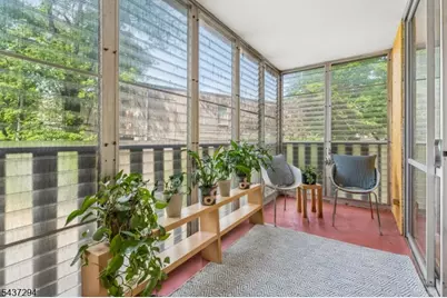 530 Valley Road C00 #2V, Montclair, NJ 07043 - Photo 7