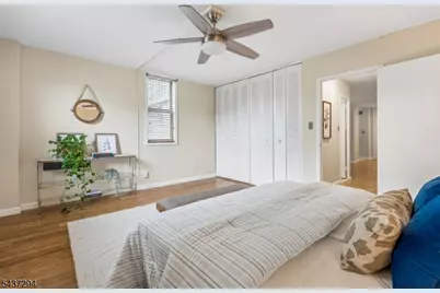 530 Valley Road C00 #2V, Montclair, NJ 07043 - Photo 11