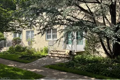 470 Valley Rd #3, Montclair, NJ 07043 - Photo 1