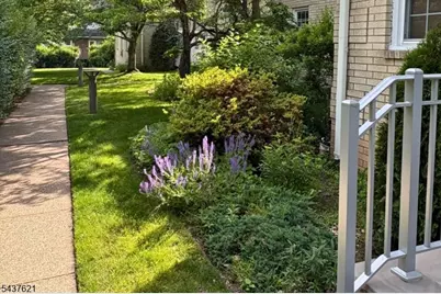 470 Valley Rd #3, Montclair, NJ 07043 - Photo 3