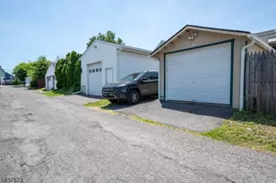 21 Henderson St, Phillipsburg, NJ 08865 - Photo 17