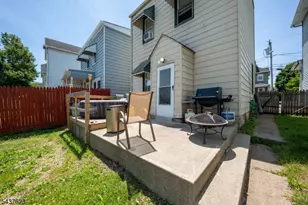 21 Henderson St, Phillipsburg, NJ 08865 - Photo 13
