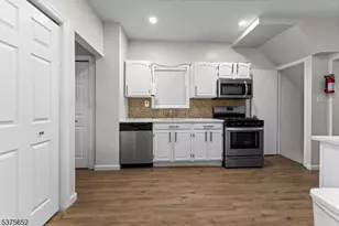 41 Coit St, Irvington, NJ 07111 - Photo 9