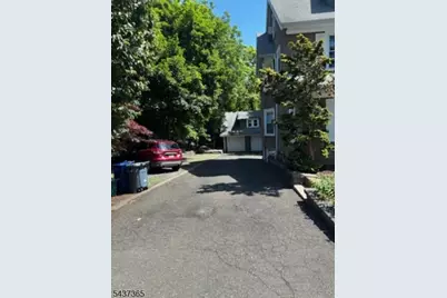 9 Laurel Pl, Montclair, NJ 07043 - Photo 5