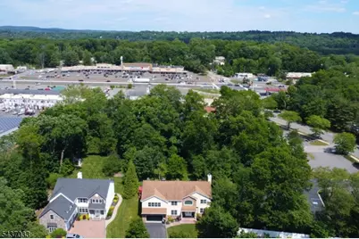 18 Dehart Ct, Wayne, NJ 07470 - Photo 47