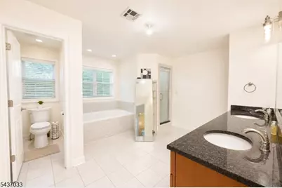 18 Dehart Ct, Wayne, NJ 07470 - Photo 27