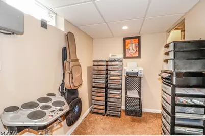 94 Hayes Ave, Clark Township, NJ 07066 - Photo 15