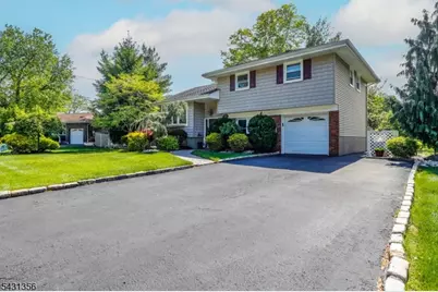 94 Hayes Ave, Clark Township, NJ 07066 - Photo 3
