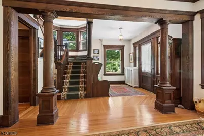 261 Beechwood Ave, Middlesex, NJ 08846 - Photo 3