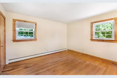 604 E Vail Rd, Roxbury Township, NJ 07850 - Photo 9