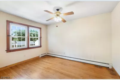 604 E Vail Rd, Roxbury Township, NJ 07850 - Photo 3