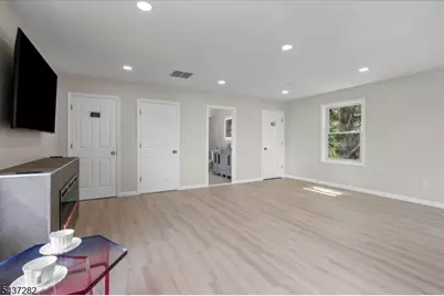 129 Owens Station Rd, Vernon, NJ 07418 - Photo 29