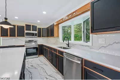 129 Owens Station Rd, Vernon, NJ 07418 - Photo 27
