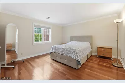 67-75 New England Ave #69b, Summit, NJ 07901 - Photo 9