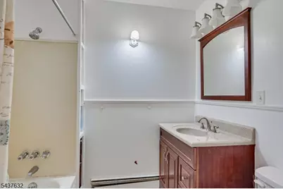 44 Lynwood Ave, Franklin Township, NJ 08823 - Photo 15