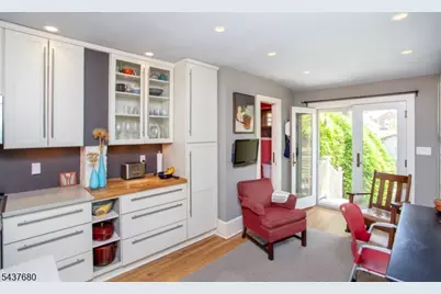 55 Elm St, Lambertville, NJ 08530 - Photo 15