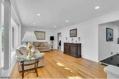 15 Judith Pl, Wayne, NJ 07470 - Photo 17