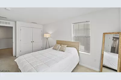 215 Park Ln, Dunellen, NJ 08812 - Photo 17