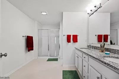 215 Park Ln, Dunellen, NJ 08812 - Photo 23