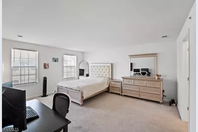 215 Park Ln, Dunellen, NJ 08812 - Photo 21