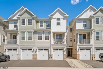 215 Park Ln, Dunellen, NJ 08812 - Photo 1