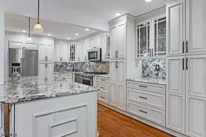 22 Averell Dr, Parsippany, NJ 07950 - Photo 9