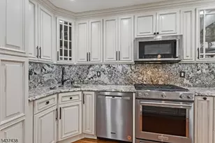 22 Averell Dr, Parsippany, NJ 07950 - Photo 3