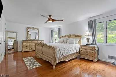 22 Averell Dr, Parsippany, NJ 07950 - Photo 23