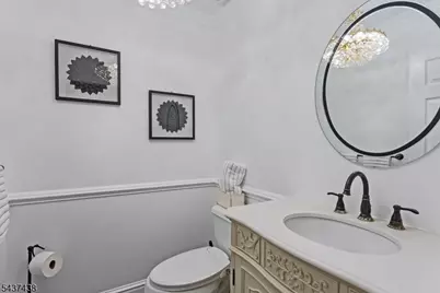22 Averell Dr, Parsippany, NJ 07950 - Photo 21