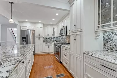 22 Averell Dr, Parsippany, NJ 07950 - Photo 7