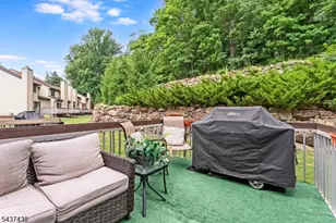 22 Averell Dr, Parsippany, NJ 07950 - Photo 31
