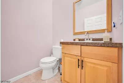286 Summerhill Dr, Parsippany, NJ 07950 - Photo 9