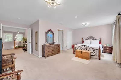 286 Summerhill Dr, Parsippany, NJ 07950 - Photo 17