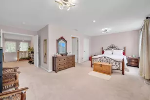 286 Summerhill Dr, Parsippany, NJ 07950 - Photo 17
