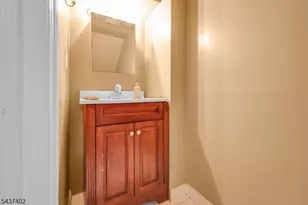 286 Summerhill Dr, Parsippany, NJ 07950 - Photo 21