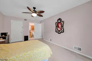 286 Summerhill Dr, Parsippany, NJ 07950 - Photo 15