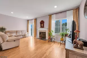 286 Summerhill Dr, Parsippany, NJ 07950 - Photo 5