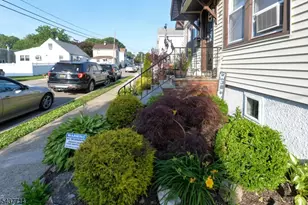 18 Parker Ave, Hawthorne, NJ 07506 - Photo 3