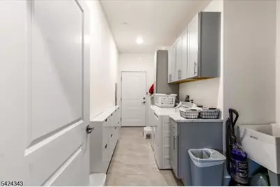 11 Veterans Way #111, Morris Plains, NJ 07950 - Photo 21