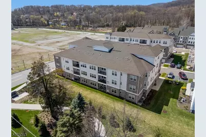 11 Veterans Way #111, Morris Plains, NJ 07950 - Photo 3