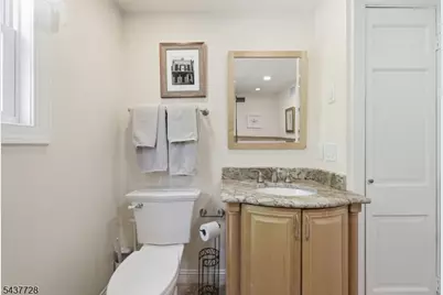 70 High Oaks Dr, Watchung, NJ 07069 - Photo 25