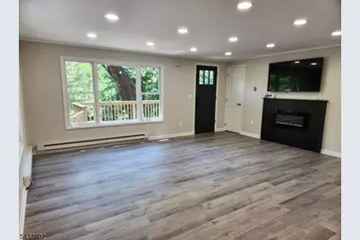 1 Watergate Dr, High Bridge, NJ 08829 - Photo 7