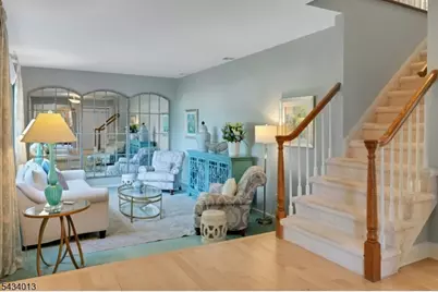 29 Sandra Ln, Randolph Township, NJ 07869 - Photo 3
