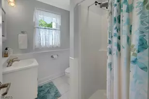 29 Sandra Ln, Randolph Township, NJ 07869 - Photo 13