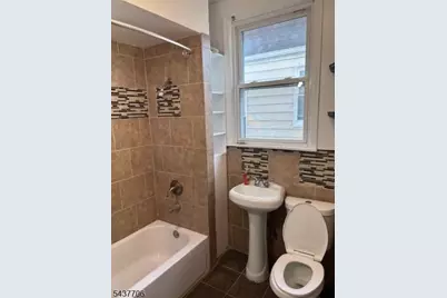 164 Springdale Ave, East Orange, NJ 07017 - Photo 5